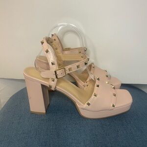 Rampage Light Pink Gold Studded Sandal Heels size 10